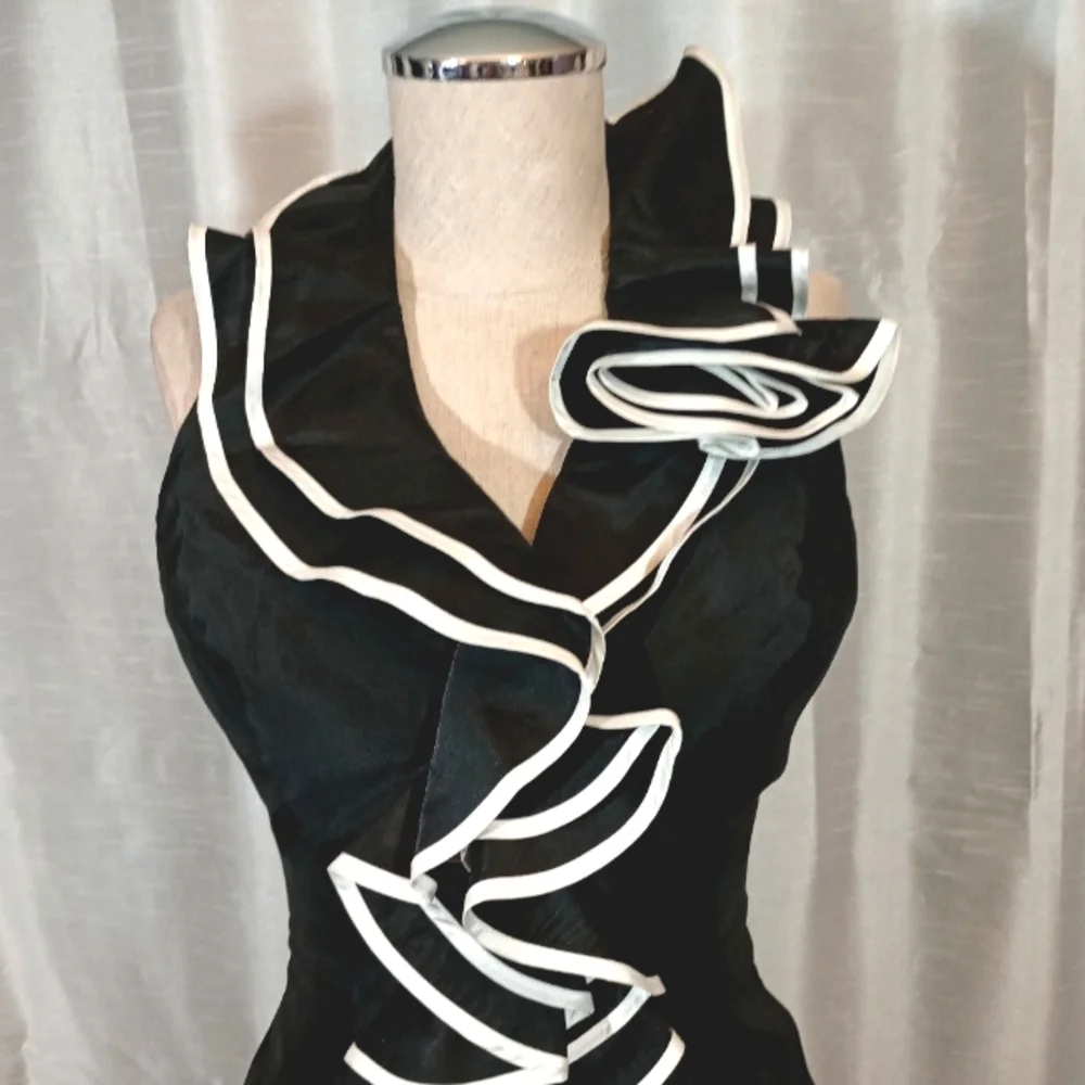 Spanish halter Ruffled Neck Dress, flared tulle Train, Black/White, Sleeveless,6